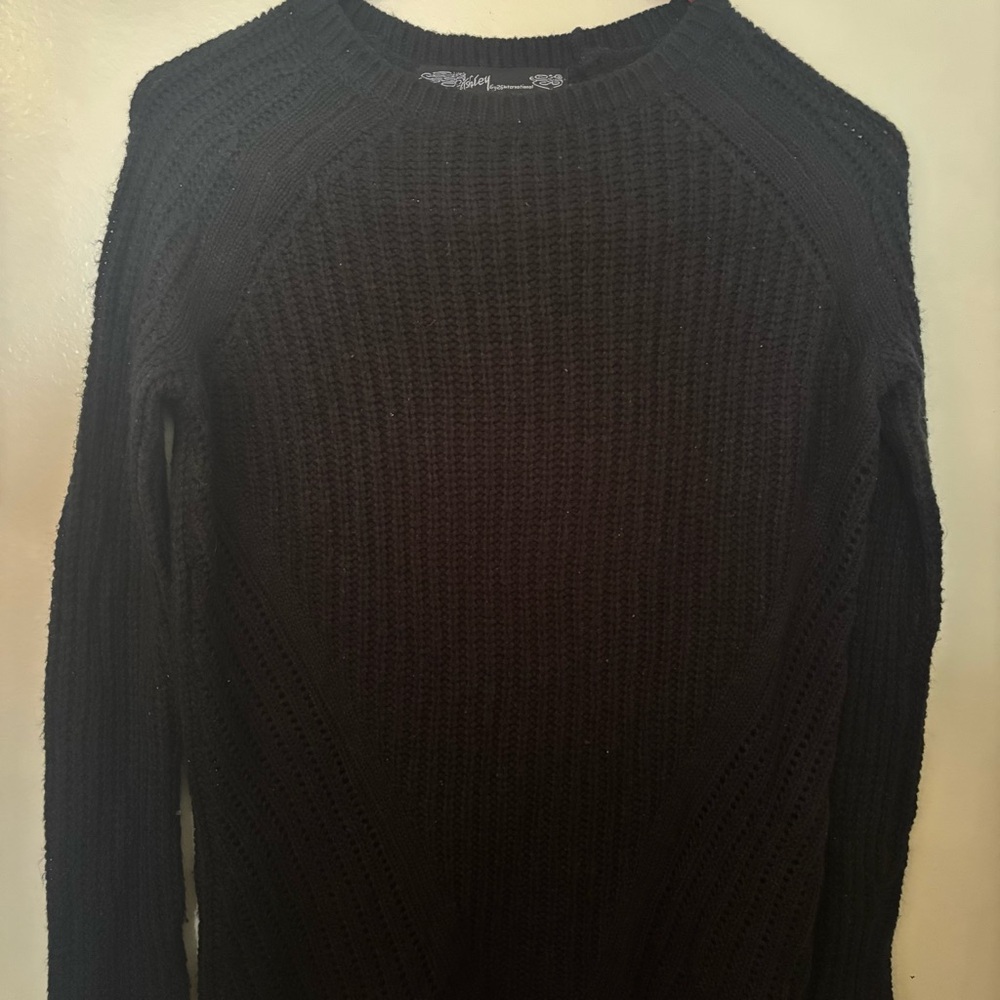 Ashley Black Knit Crewneck Sweater, Longsleeve Cableknit Crewneck